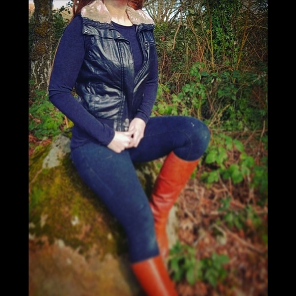 Ci Sono Black Leather vest!!🖤 - Picture 1 of 6